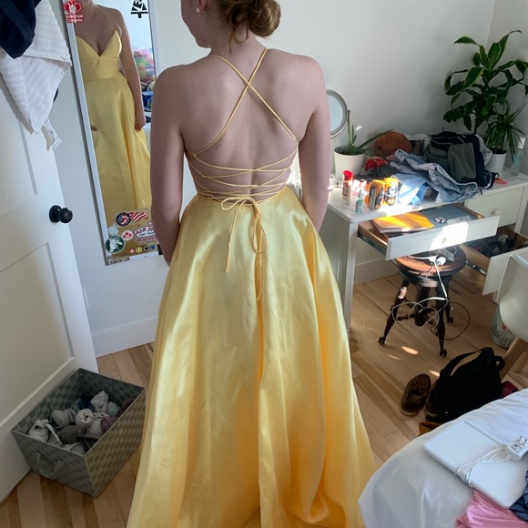 Size 4 Sherri Hill in yellow. - Picture 1 of 2